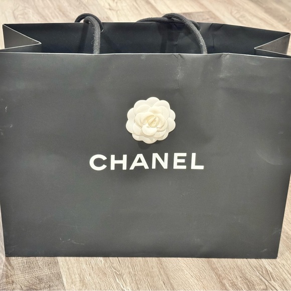 Chanel Box, Large - Picture 10 of 11